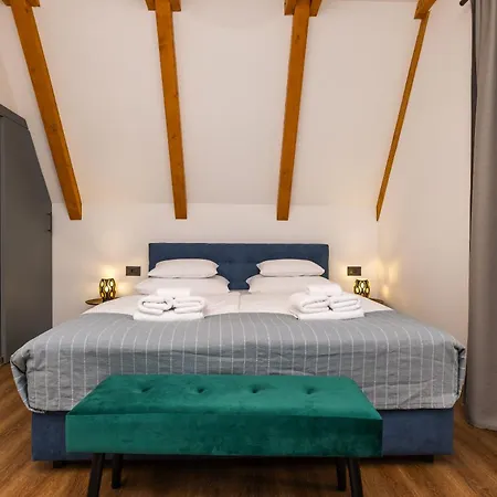 بيت للعطل House Vuk *