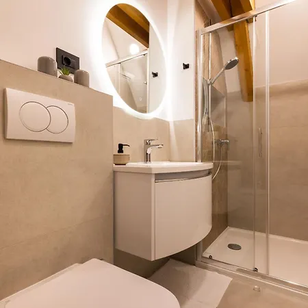 بيت للعطل House Vuk *