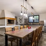 House Vuk Dom wakacyjny Kupjak