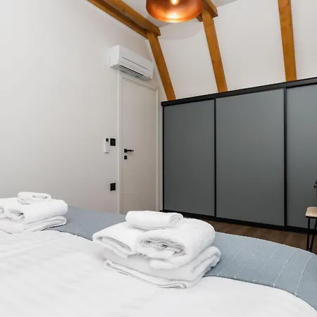 House Vuk Holiday home