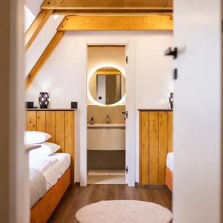 House Vuk Holiday home *
